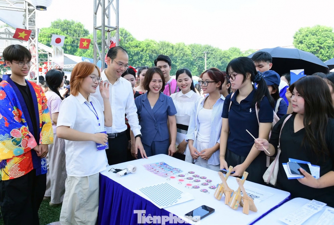global citizen experience at international youth festival picture 10