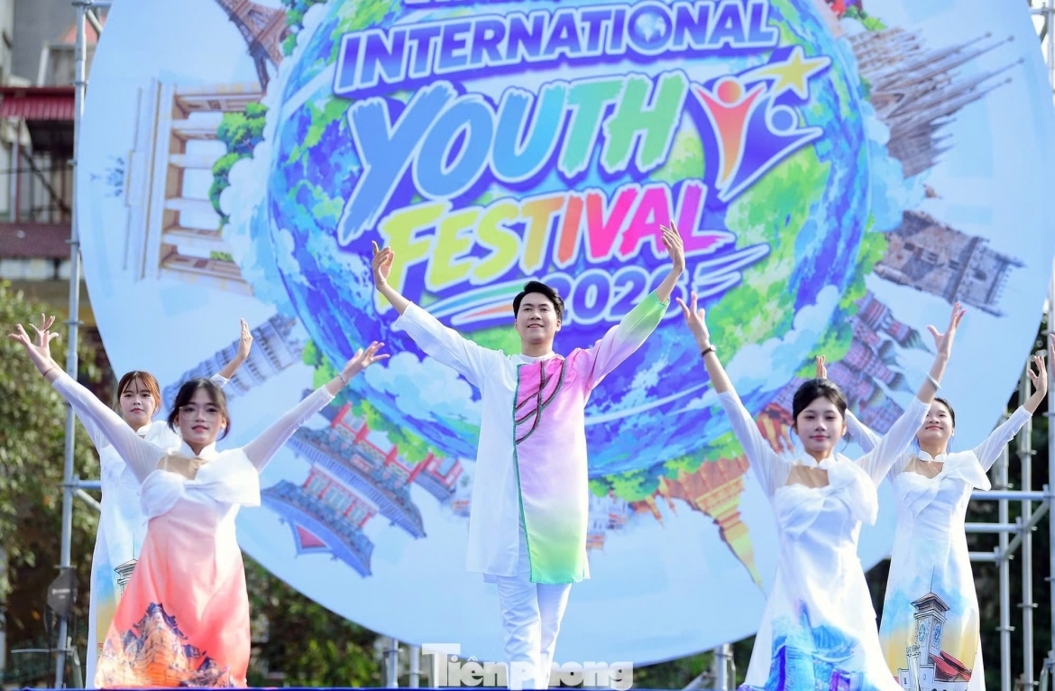 global citizen experience at international youth festival picture 3
