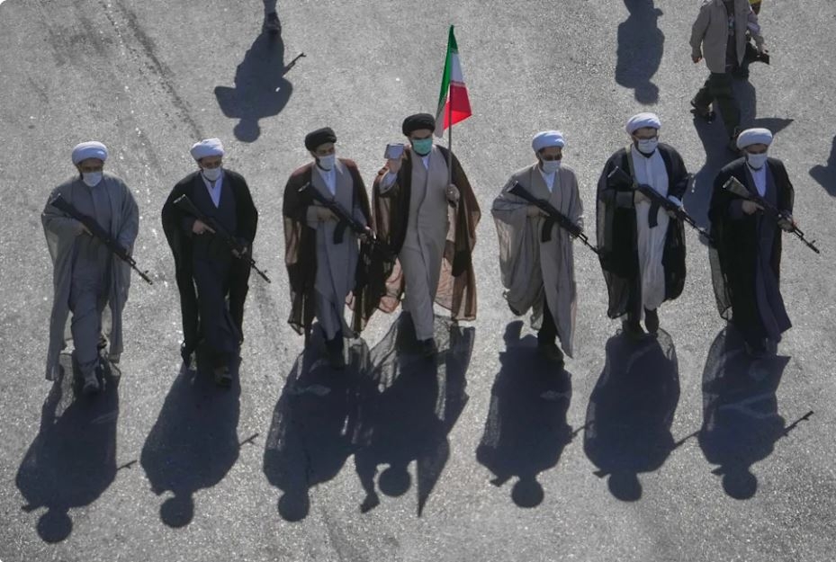 ba lua chon quan su cua my voi iran va cai gia phai tra hinh anh 1