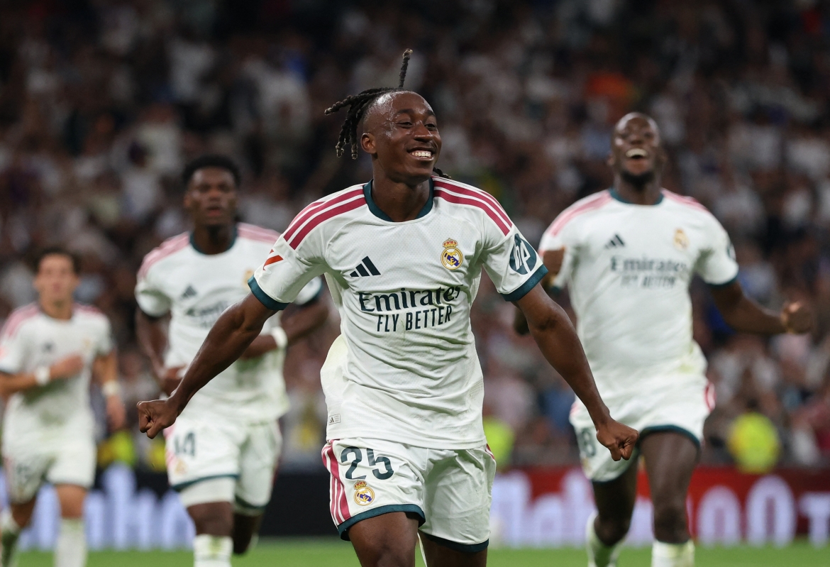 ket qua bong da hom nay 11 10 real madrid thang nhoc, bayern munich say chan hinh anh 1