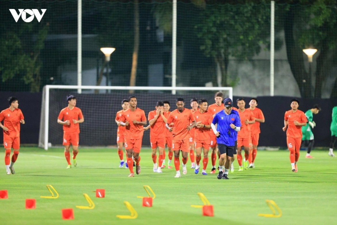 kim sang-sik vietnam must stay united despite mounting challenges picture 1