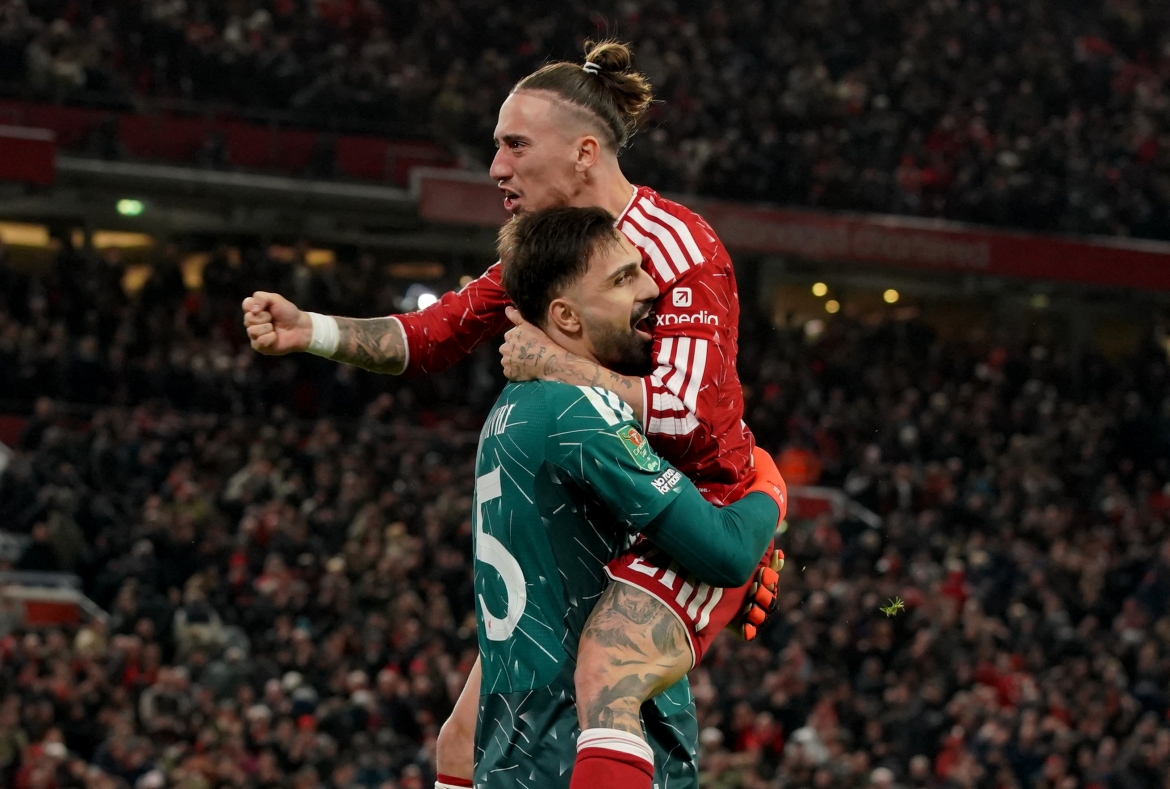 man city de tho, liverpool gap kho khan o tu ket cup lien doan anh 2026 27 hinh anh 2