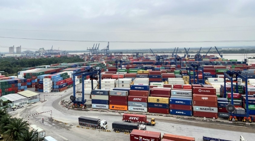 high logistics costs squeeze profit margins for vietnamese enterprises picture 1