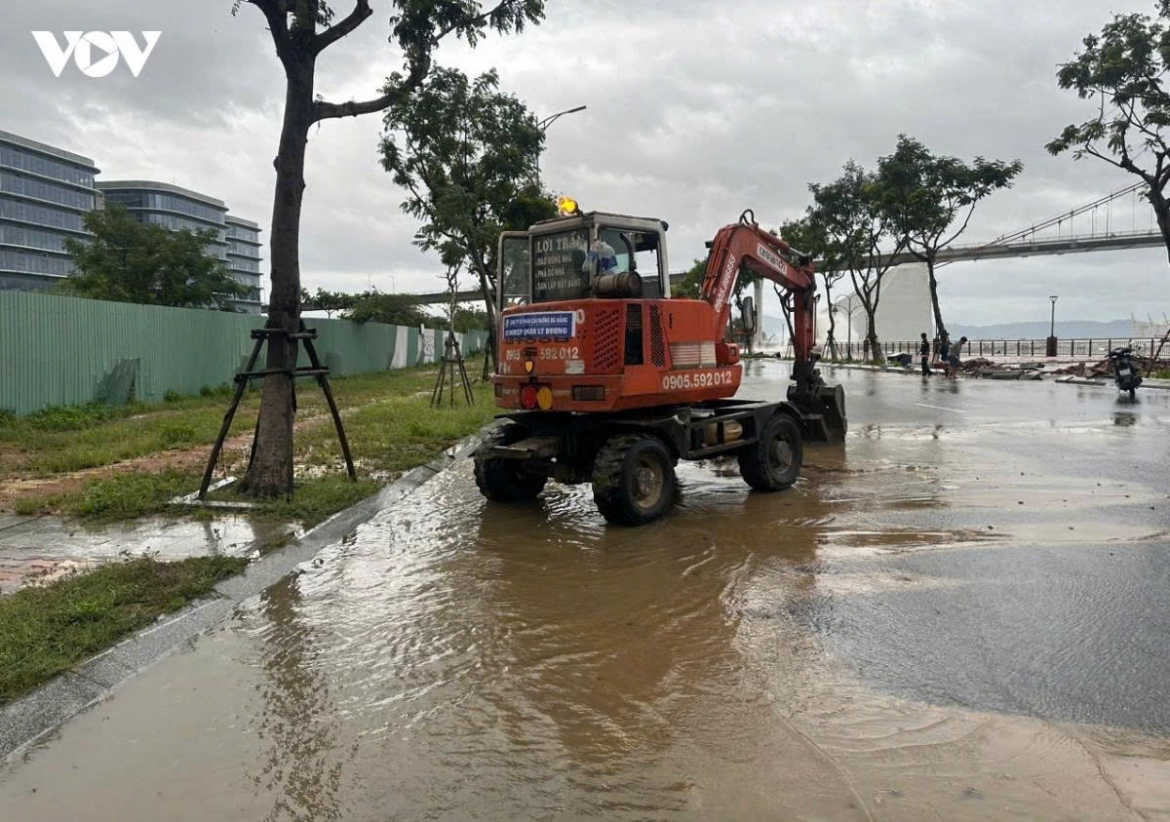 thoi tiet hom nay 29 10 mien trung mua lon, ha noi co mua dong hinh anh 1