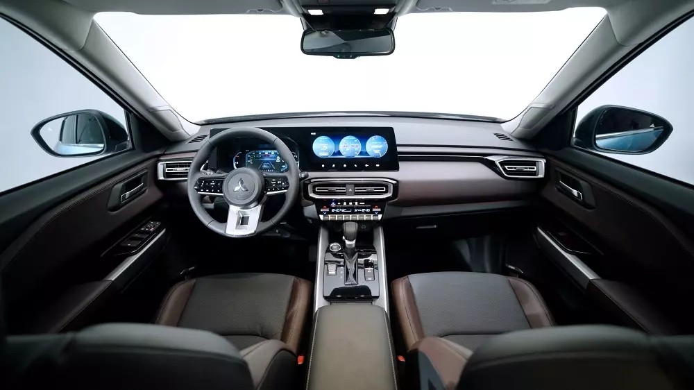 mazda cx-5 va mitsubishi destinator dau nhau ve gia ban hinh anh 5