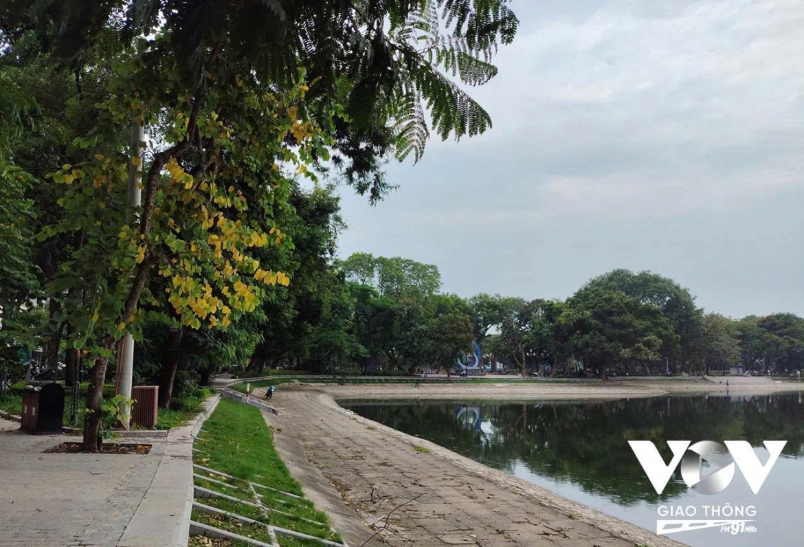 Bước chân qua Hà Nội mùa thu