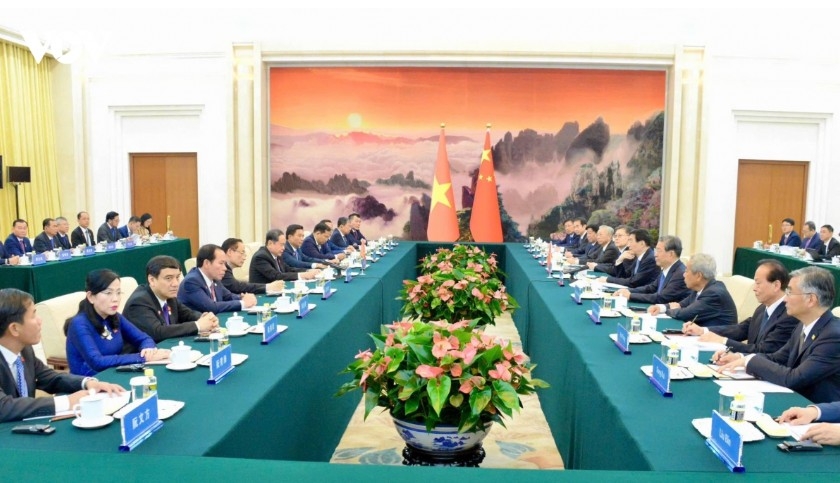na leader urges stronger exchanges between vietnam, china mass organizations picture 3