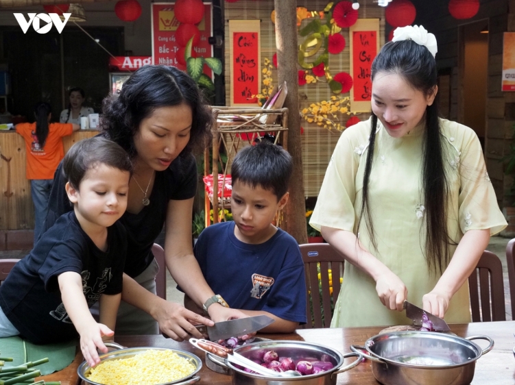 doanh nghiep duoc chon 1 trong 3 phuong an nghi tet nguyen dan cho nguoi lao dong hinh anh 1