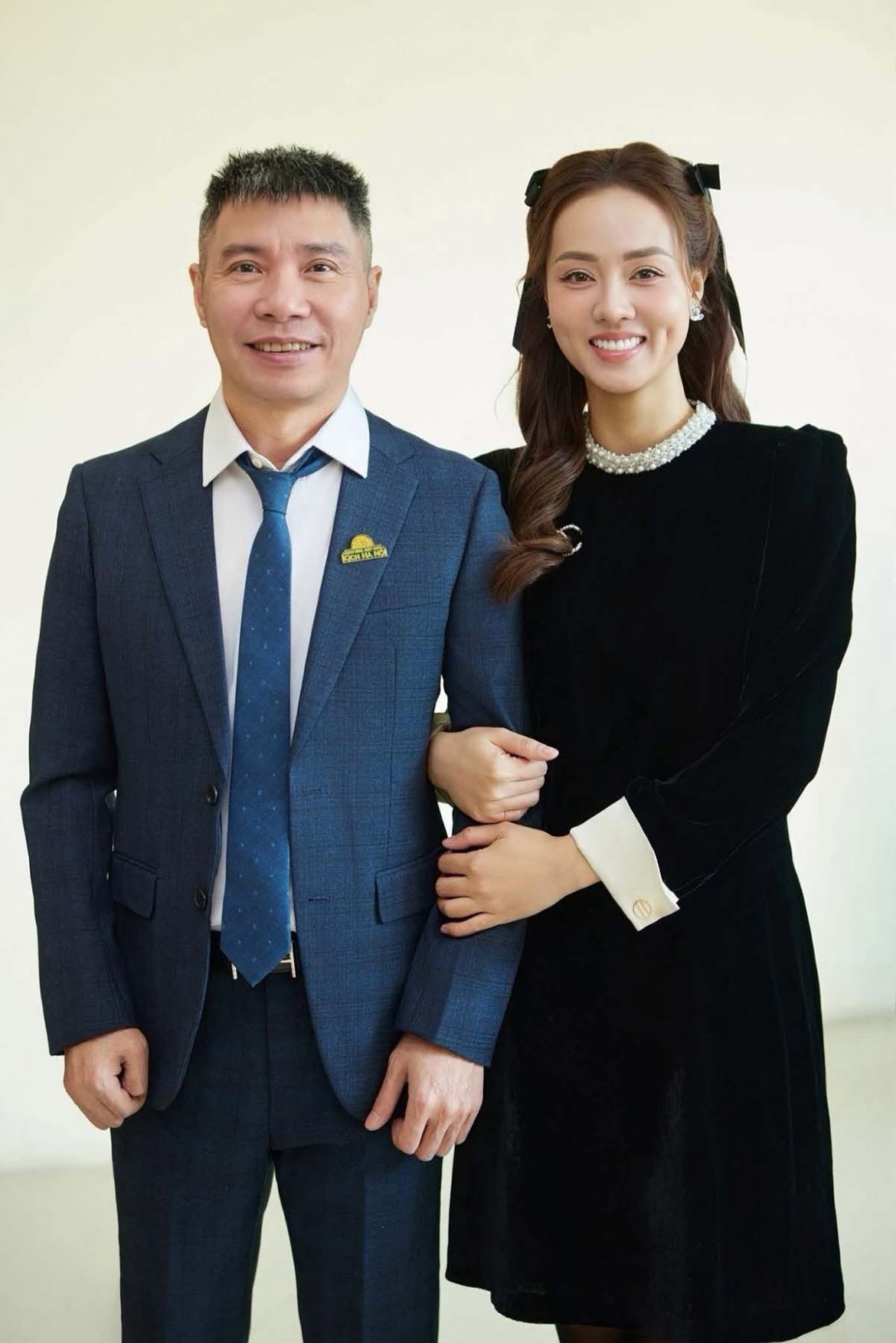 sao viet 16-10 hoang thuy linh tro lai voi mv thay dui hinh anh 4