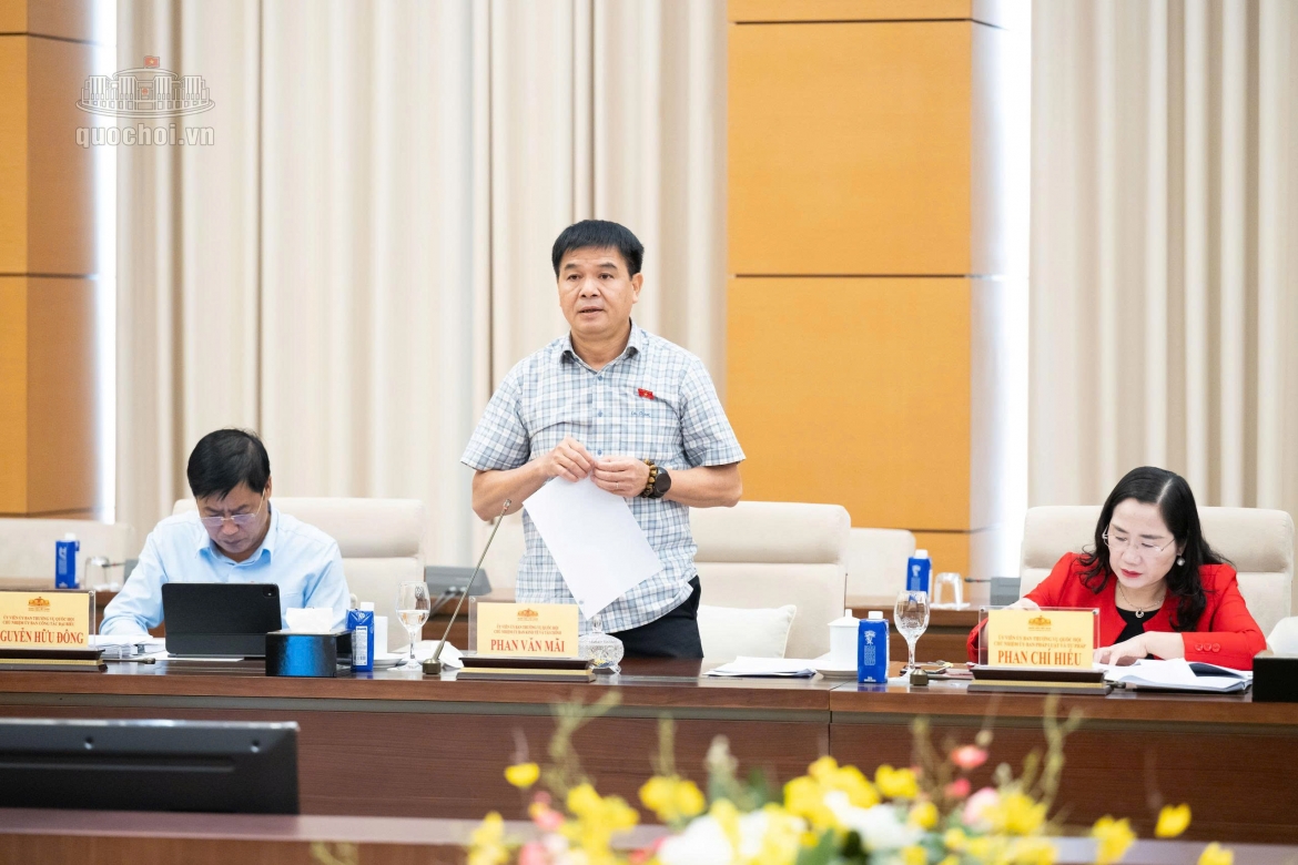Uy ban thuong vu quoc hoi cho y kien ve du an luat ngan sach nha nuoc hop nhat hinh anh 2