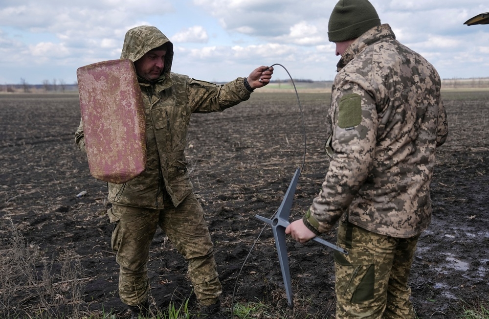 nha trang bi nghi ra lenh han che starshield cua ukraine hinh anh 1