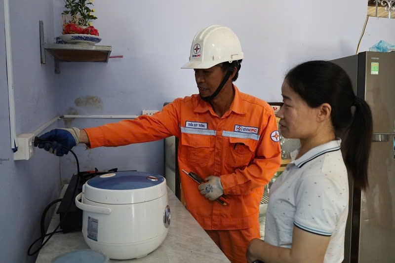 tiet kiem dien khong chi la giai phap truoc mat ma con la chien luoc dai han hinh anh 1