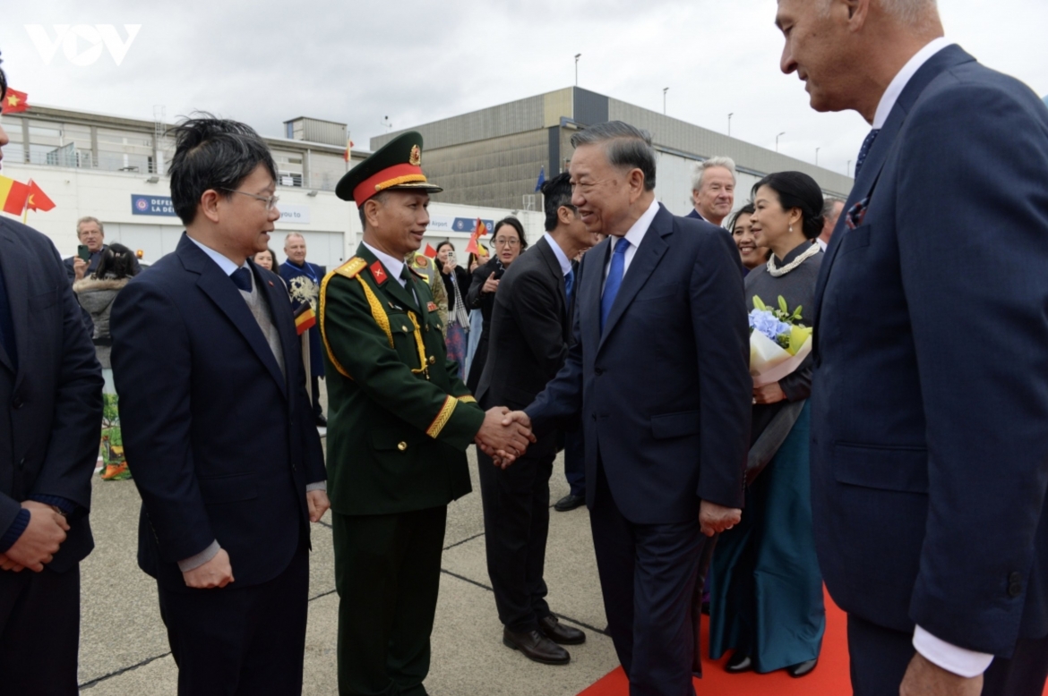 party general secretary and president to lam begins official visit to eu, belgium picture 2