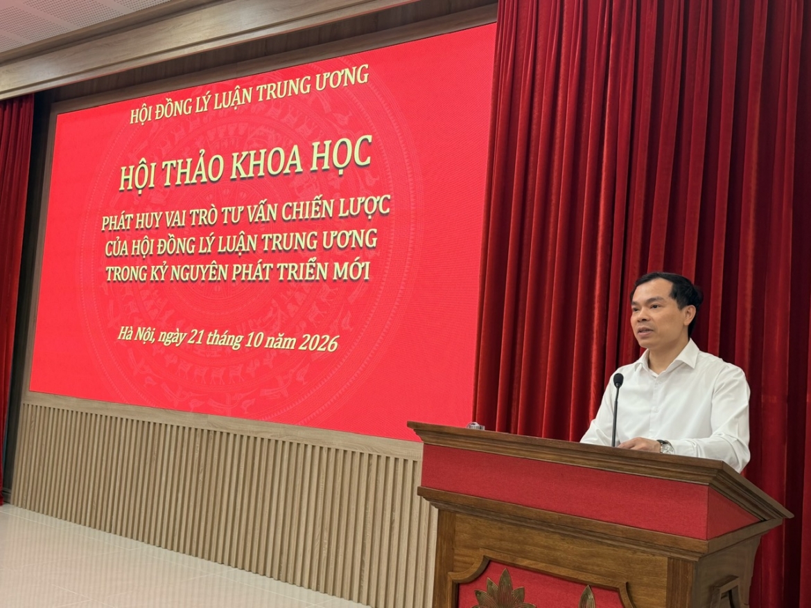hoi dong ly luan tw nang cao nang luc tu van chien luoc trong ky nguyen moi hinh anh 1