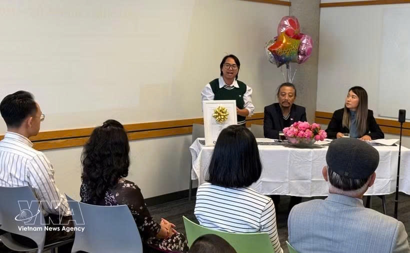 resolution helps harness resources of vietnamese community in canada picture 1
