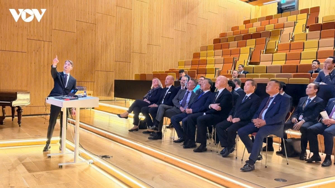 highlights of party and state leader to lam s state visit to denmark picture 8