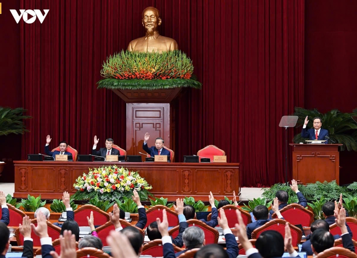 party plenum focuses on foundations for vietnam s long-term development picture 6