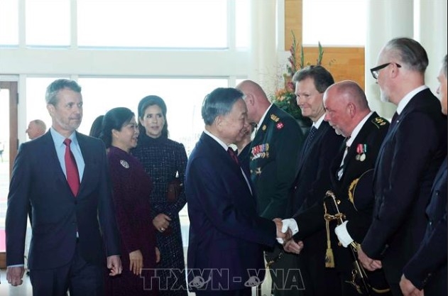 state welcome ceremony for vietnam s top leader and spouse in denmark picture 2