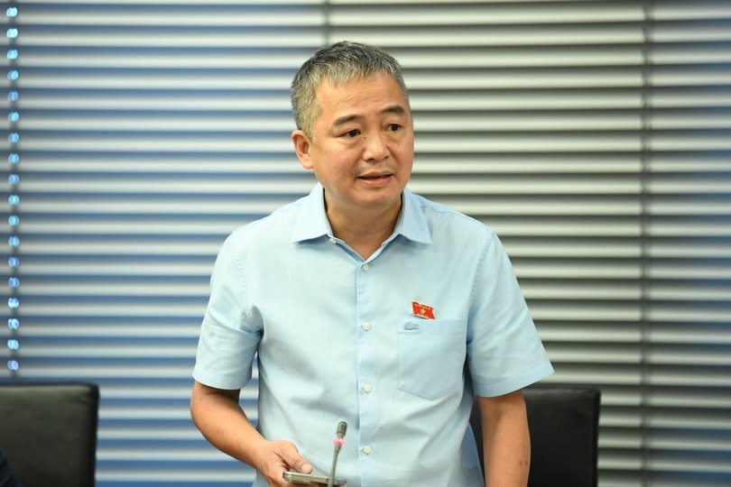 pgs.ts nguyen lan hieu khong de benh nhan mat dau sau ra vien hinh anh 1