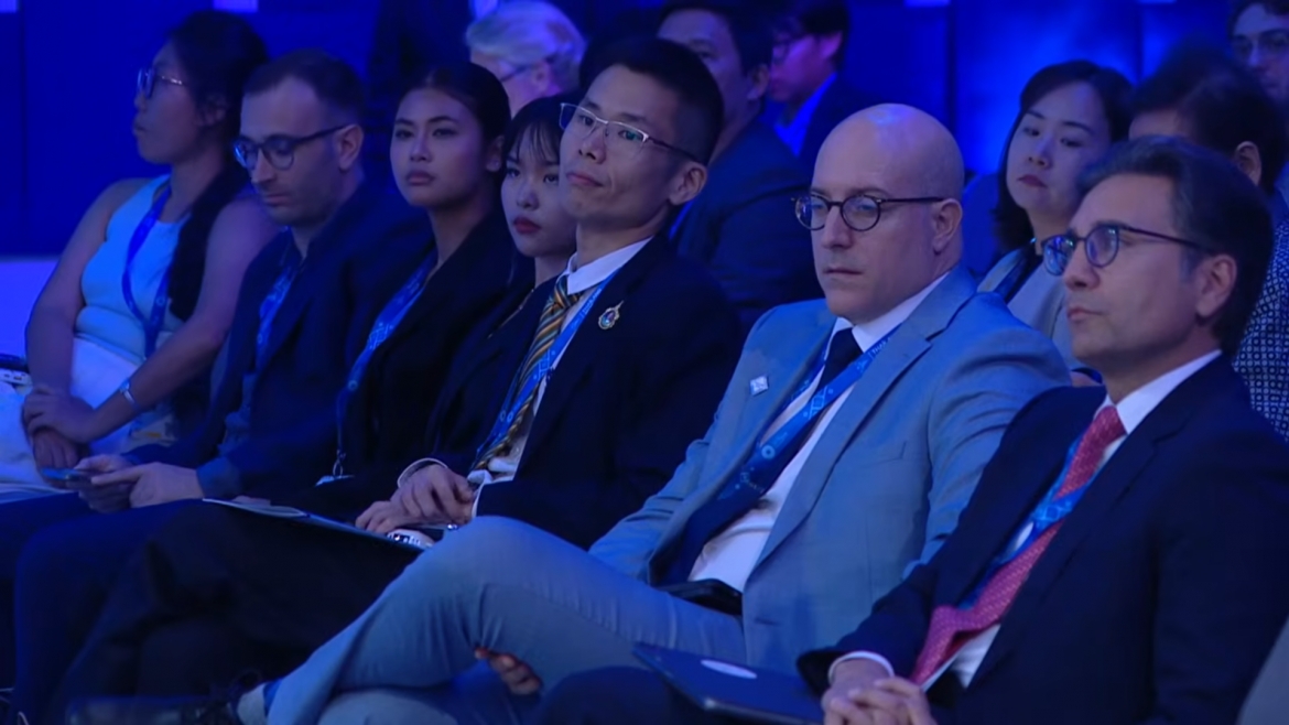 imf-wb 2026 rui ro an ninh mang tu ai de doa he thong tai chinh toan cau hinh anh 2