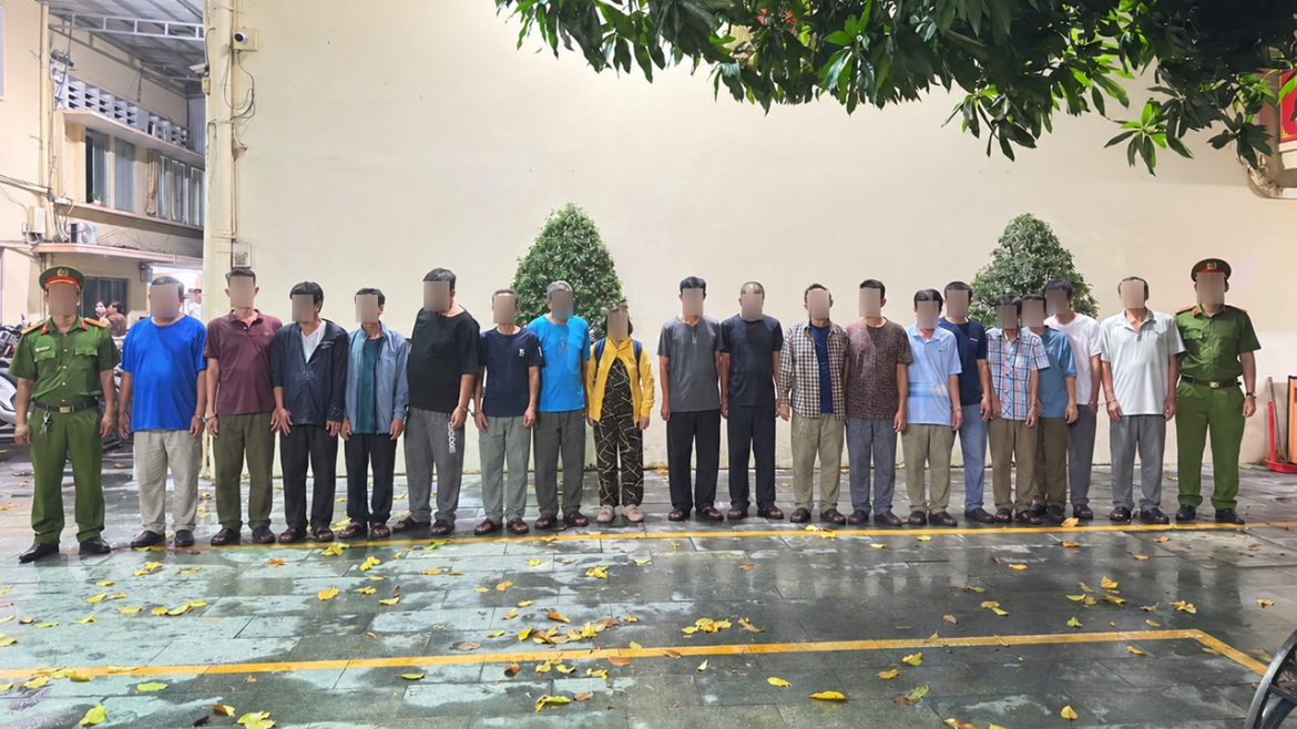 khoi to 26 bi can trong duong day mai dam, danh bac o tp.hcm hinh anh 1