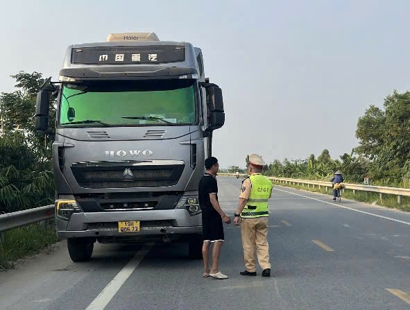 phu tho xu ly nhieu xe cho vat lieu roi vai, cho qua tai hinh anh 3