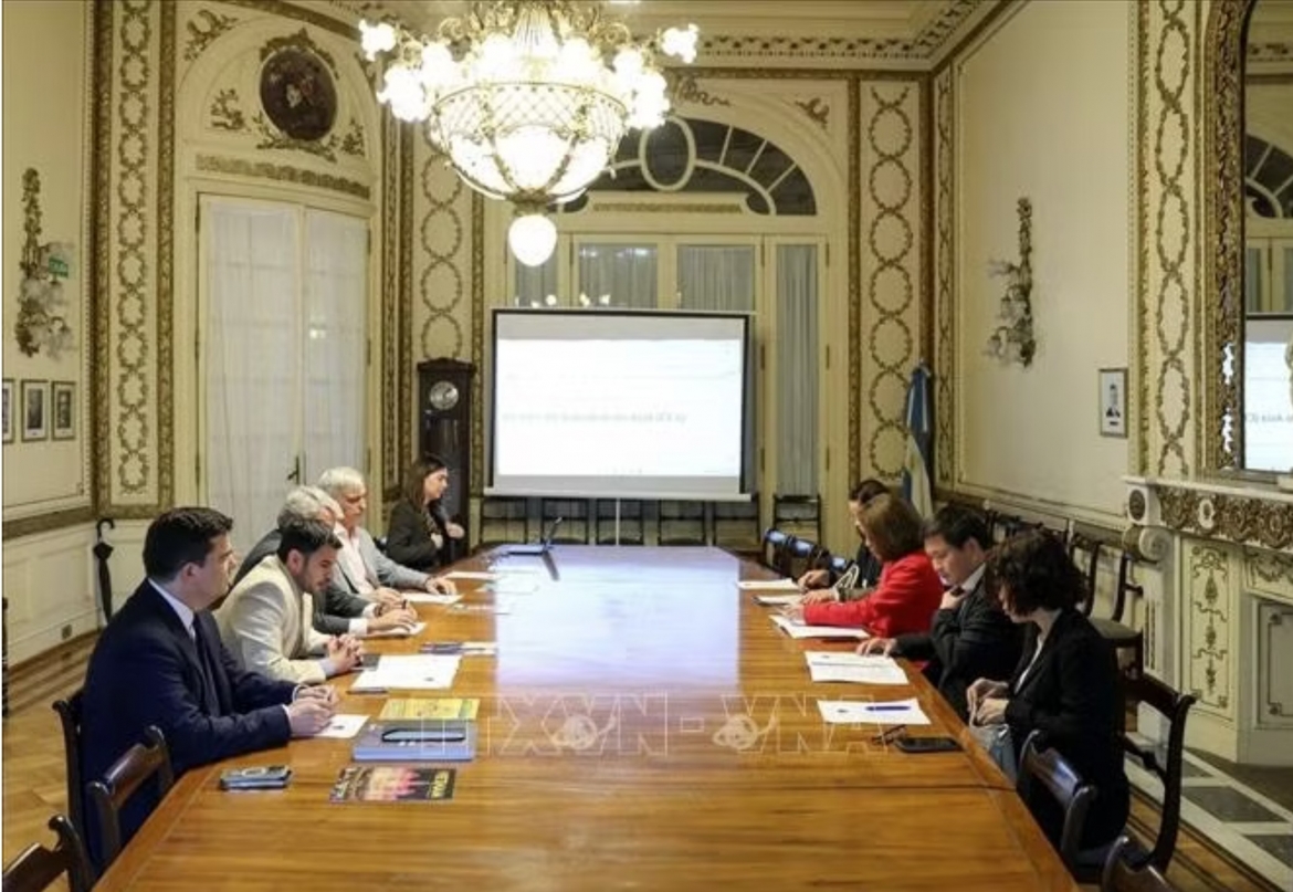 vietnam, argentina strengthen educational and academic cooperation picture 1