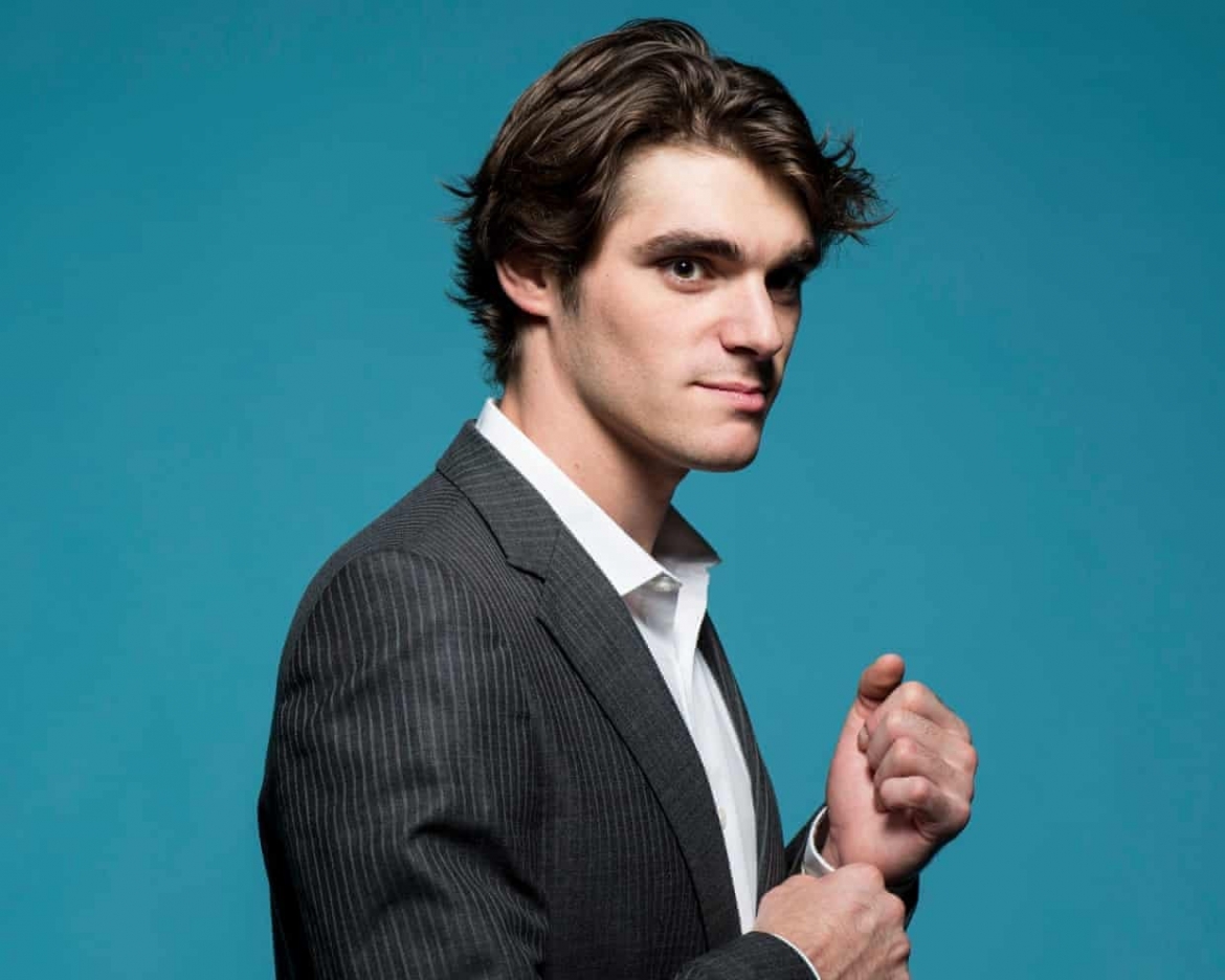 rj mitte dau an vuot ra ngoai man anh hinh anh 2