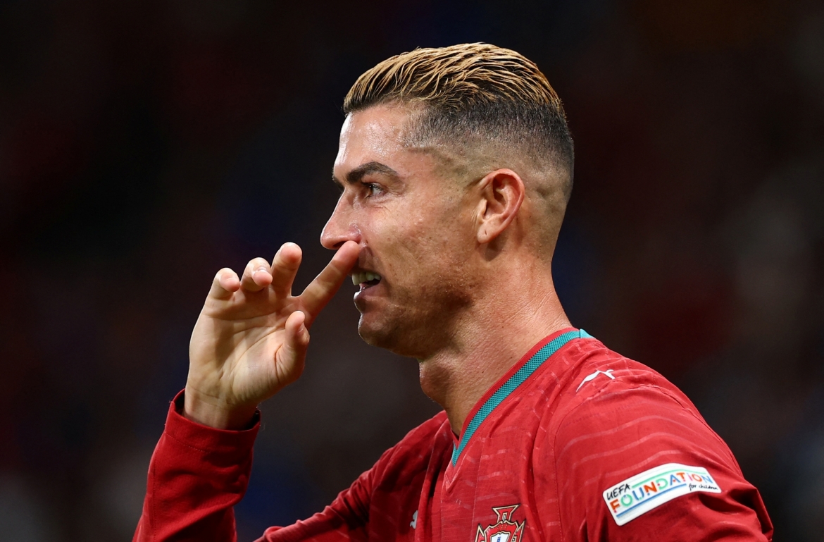 ronaldo tuyen bo ve tuong lai o Dt bo Dao nha sau bien co voi hlv jorge jesus hinh anh 1