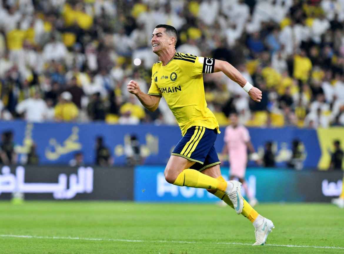 ronaldo lap hat-trick thu 67 trong su nghiep, tien sat cot moc 1.000 ban thang hinh anh 1