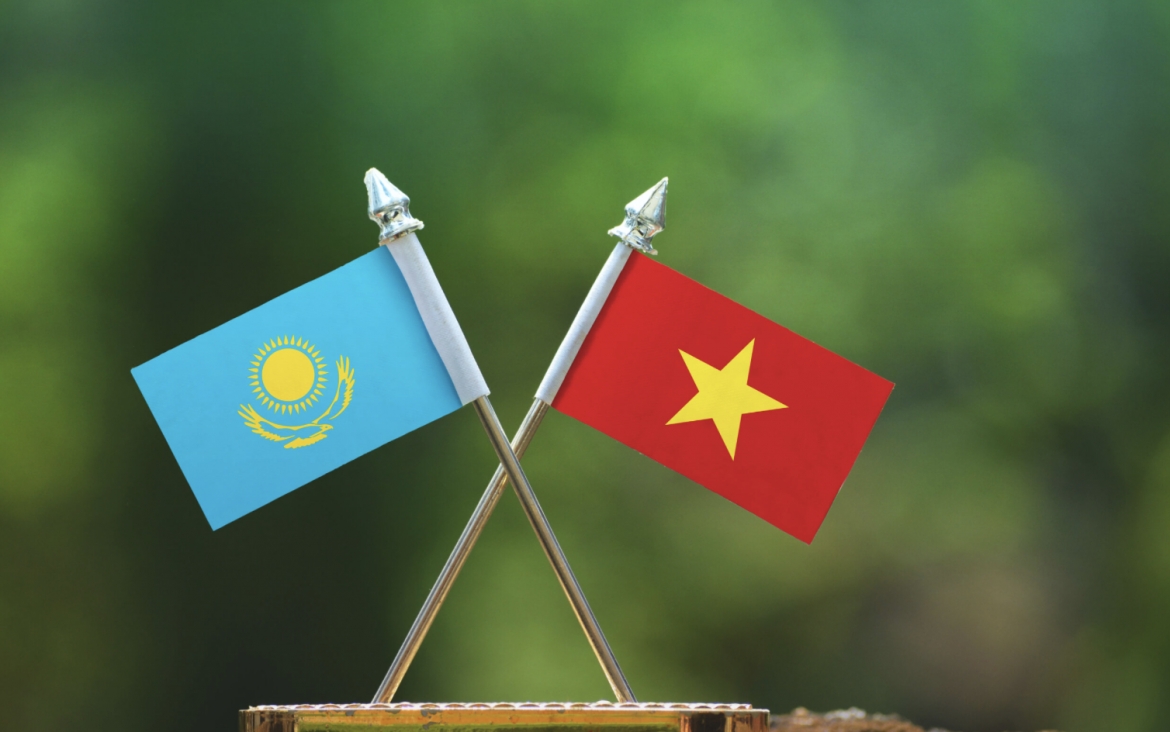 vietnamese leaders extend congratulations to kazakhstan on republic day picture 1