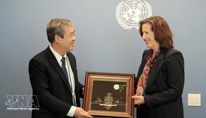 vietnam, un step up cooperation on information, communications, digital governance picture 1