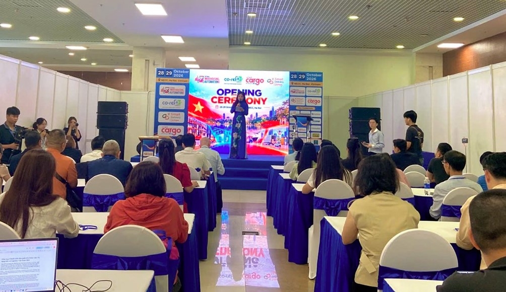hanoi exhibitions highlight emerging technologies in logistics, supply chains picture 1