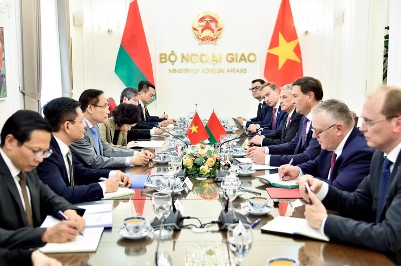 vietnam, belarus seek ways to strengthen strategic partnership picture 1