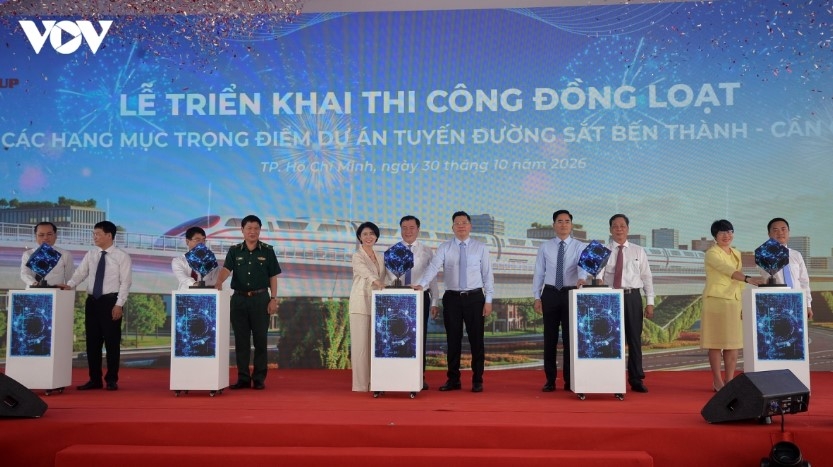 vinspeed steps up construction on key sections of ben thanh can gio railway picture 1