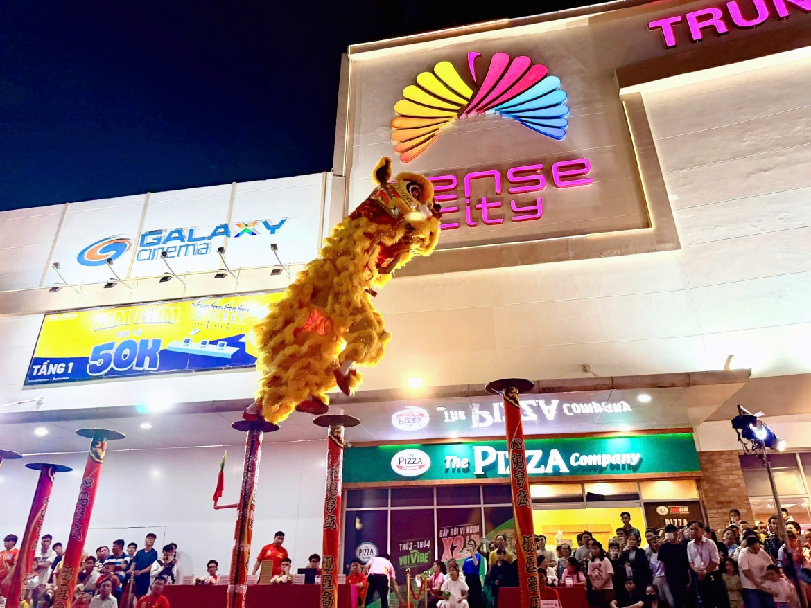 tung chuong trinh rut tham trung thuong tri gia gan 800 trieu dong hinh anh 5
