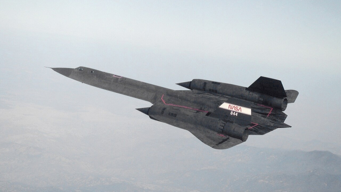 vi sao hoi sinh hac dieu sr-71 khong he don gian hinh anh 2