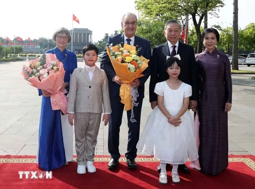 swiss president wraps up successful visit to vietnam picture 1