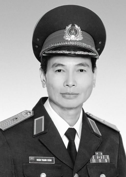 thieu tuong Doan thanh xuan, nguyen pho chinh uy quan khu 9 tu tran hinh anh 1