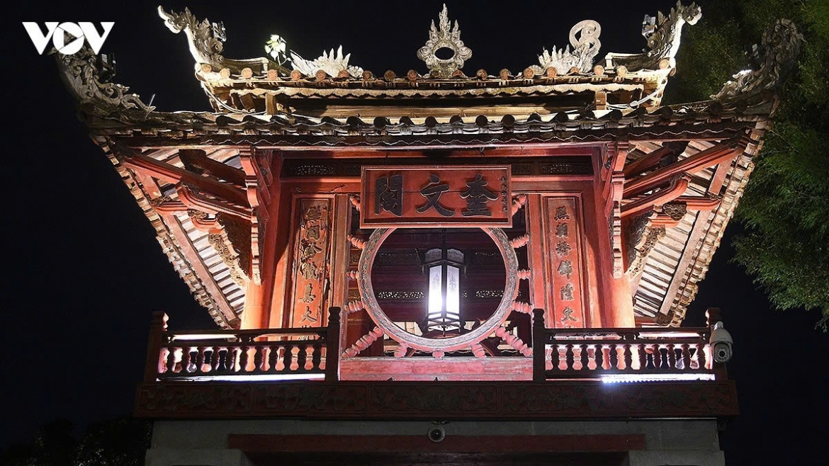 hanoi expands night-time tourism with temple of literature tour picture 3