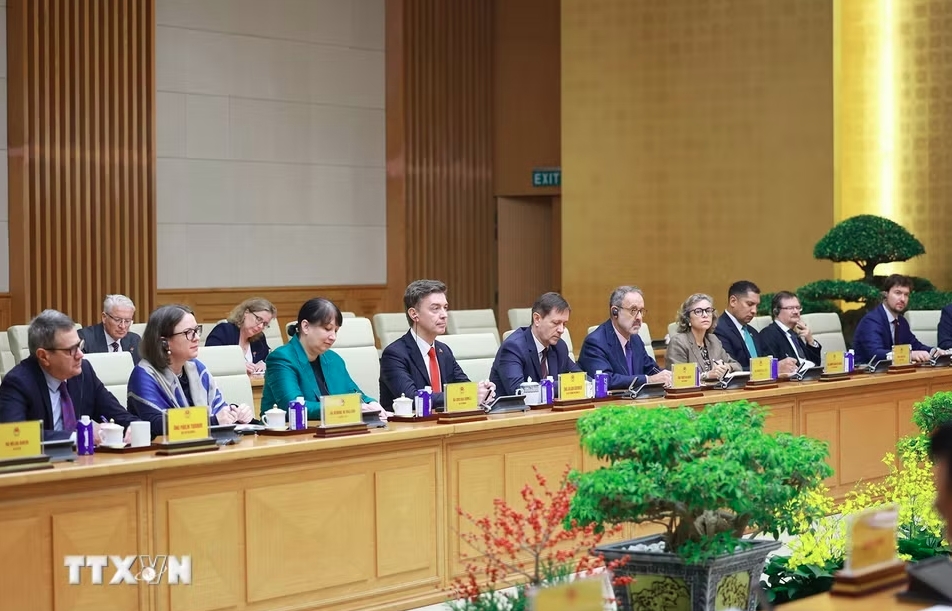 thu tuong le minh hung tiep dai su, dai bien phai doan eu tai viet nam hinh anh 3