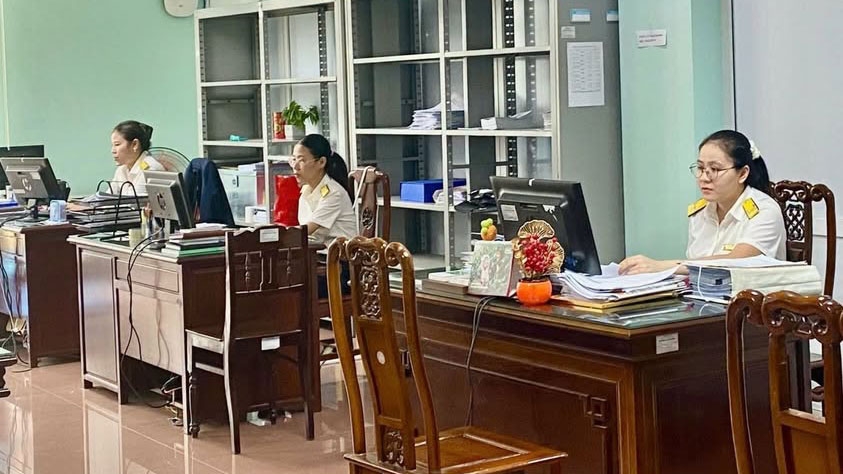 thue tp. hue thu ngan sach hon 10.700 ty dong trong 9 thang hinh anh 1