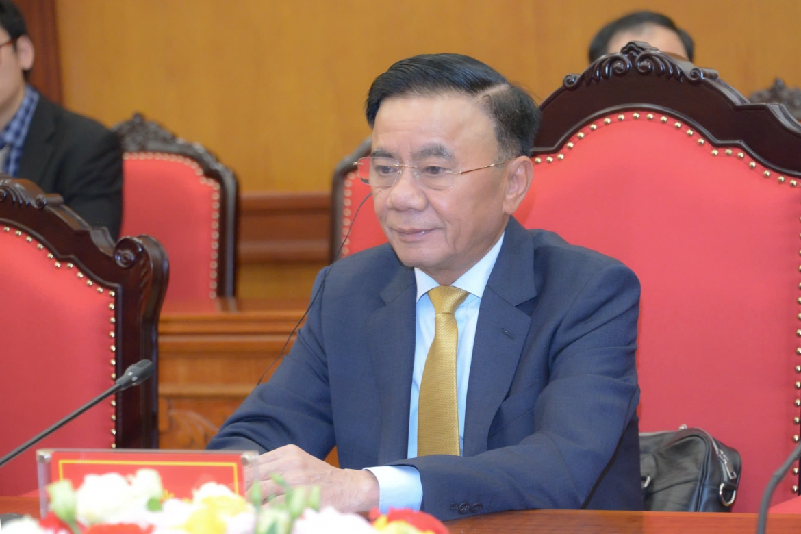 Dong chi tran cam tu tiep doan tw Doan thanh nien nhan dan cach mang lao hinh anh 4