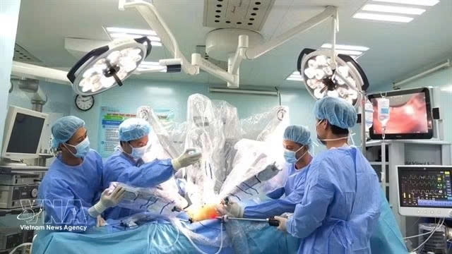 Vietnam's organ transplant sector masters multi-organ, domino techniques