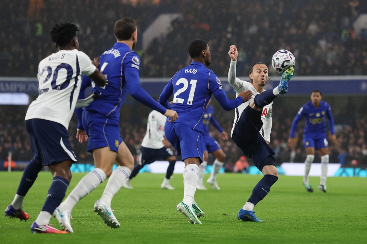 ket qua ngoai hang anh hom nay 25 10 tottenham thang chelsea ngay tren san khach hinh anh 19