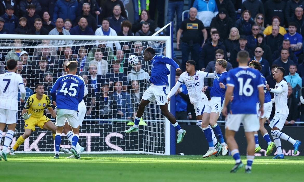 ket qua vong 7 ngoai hang anh toi 17-10 neto giup chelsea giai ma everton hinh anh 3