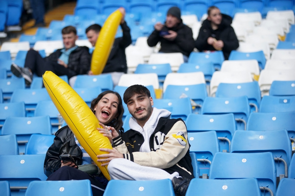 ket qua ngoai hang anh 17 10 haaland ghi cu dup, man city noi dai mach thang hinh anh 9
