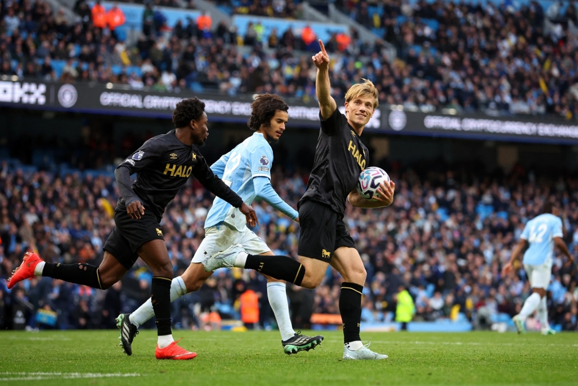 ket qua ngoai hang anh 17 10 haaland ghi cu dup, man city noi dai mach thang hinh anh 15