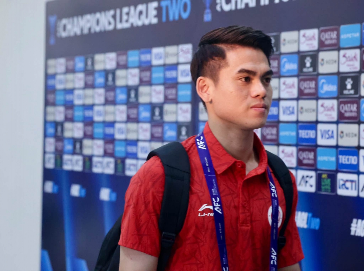 truc tiep persib bandung 1-0 the cong viettel hai the do lien tiep hinh anh 36