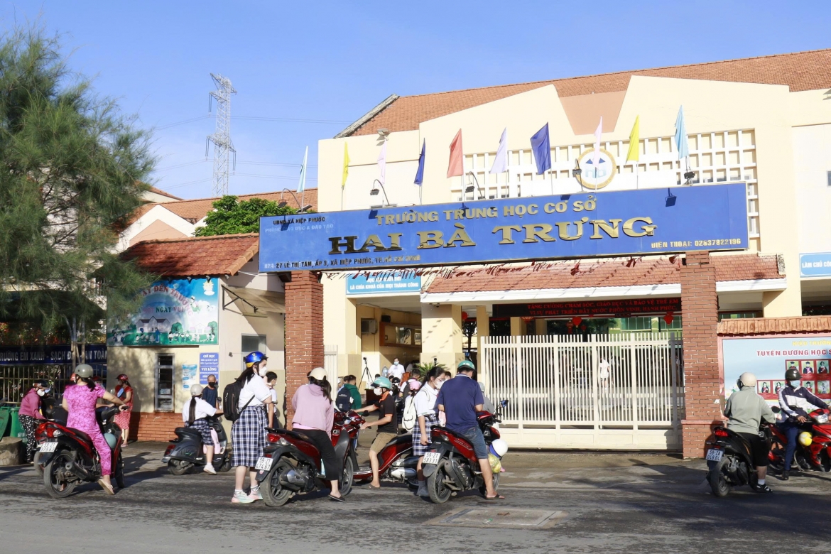 Trường có 4 ca não mô cầu ở TP.HCM dừng bán trú, vẫn học trực tiếp